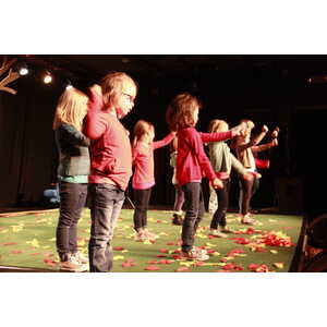 MiniatureStage%20d%27Eveil%20Artistique%2FTh%C3%A9%C3%A2tre%20~%20pour%20les%204-6%20ans%20%2F%20P%C3%82QUES